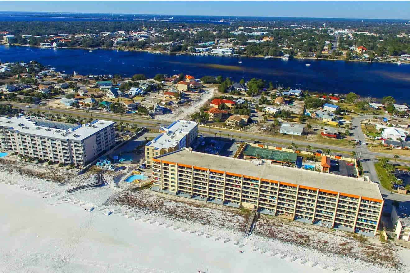 3 Areas Where to Stay in Panama City Beach, Florida + Prices